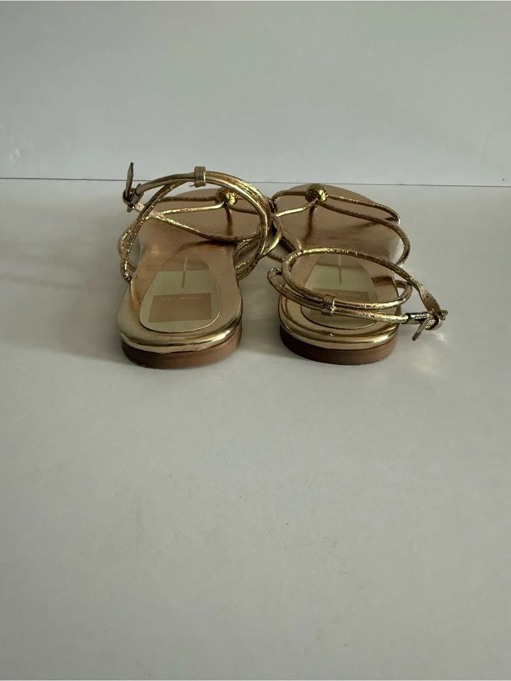 Dolce vita Gold Women's Strappy Toe-Post Sandals size 8